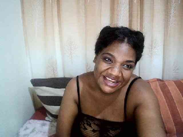 IndianSexyAss00 webcam