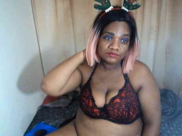 IndianSexyAss00 webcam