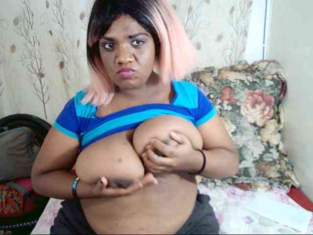 IndianSexyAss00 webcam