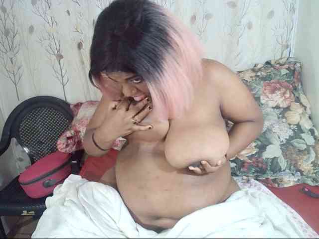 IndianSexyAss00 webcam