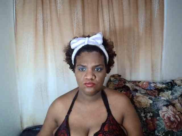 IndianSexyAss00 webcam