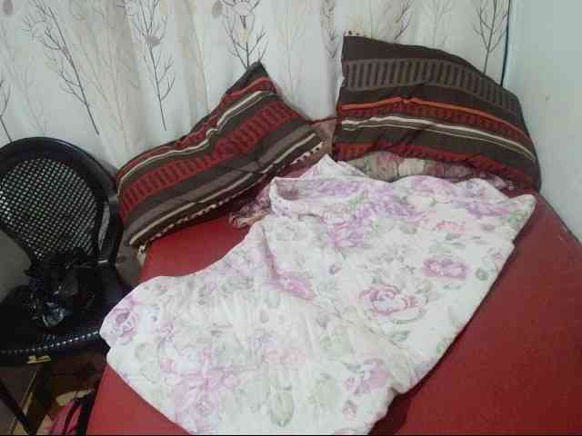 IndianSexyAss00 webcam