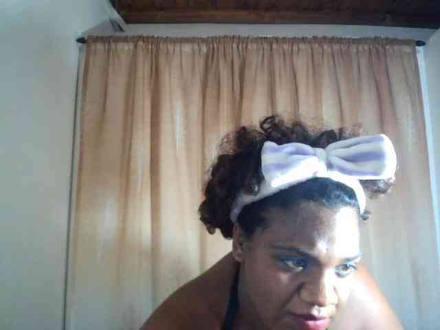 IndianSexyAss00 webcam