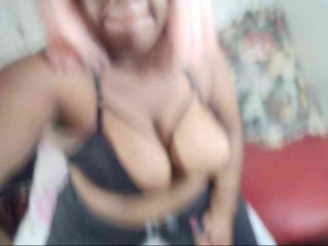 IndianSexyAss00 webcam