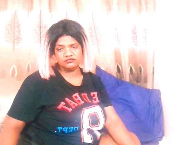 IndianSexyAss00 webcam