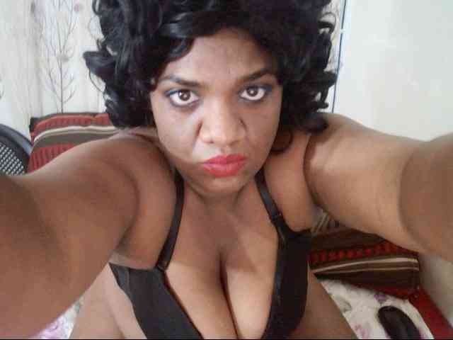 IndianSexyAss00 webcam