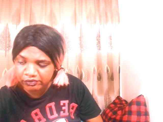 IndianSexyAss00 webcam