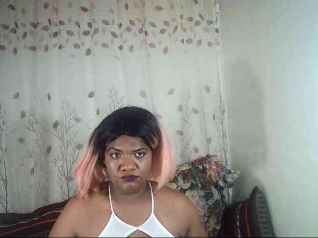 IndianSexyAss00 webcam