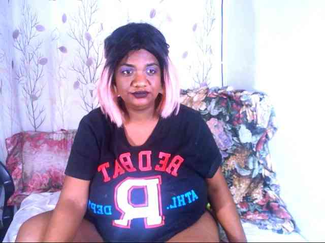 IndianSexyAss00 webcam