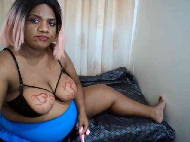 IndianSexyAss00 webcam