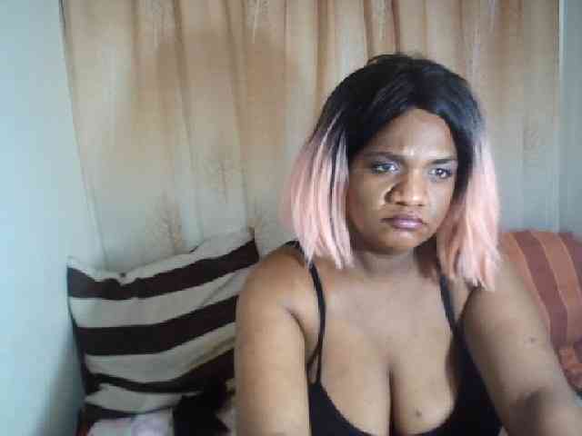 IndianSexyAss00 webcam