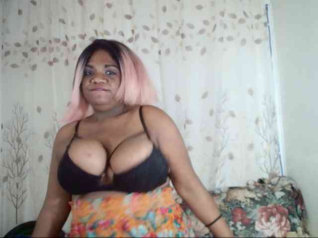 IndianSexyAss00 webcam