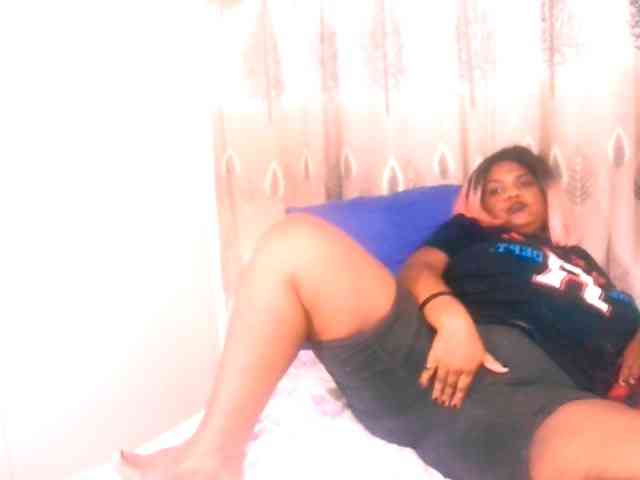 IndianSexyAss00 webcam