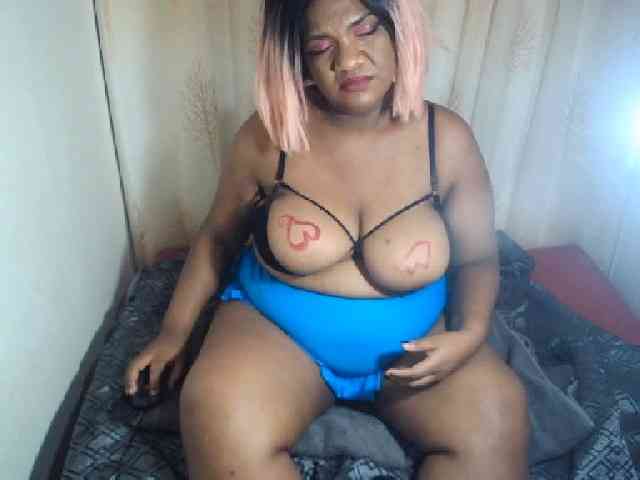 IndianSexyAss00 webcam