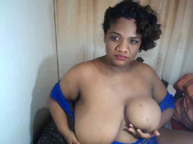 IndianSexyAss00 webcam