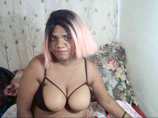 IndianSexyAss00 webcam