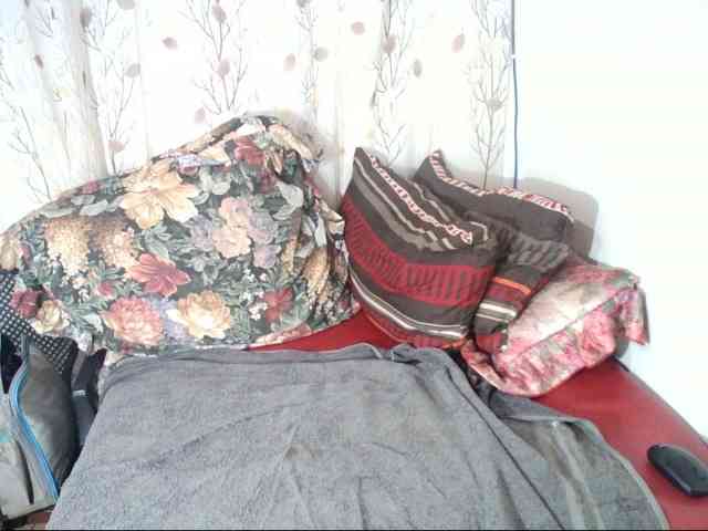 IndianSexyAss00 webcam