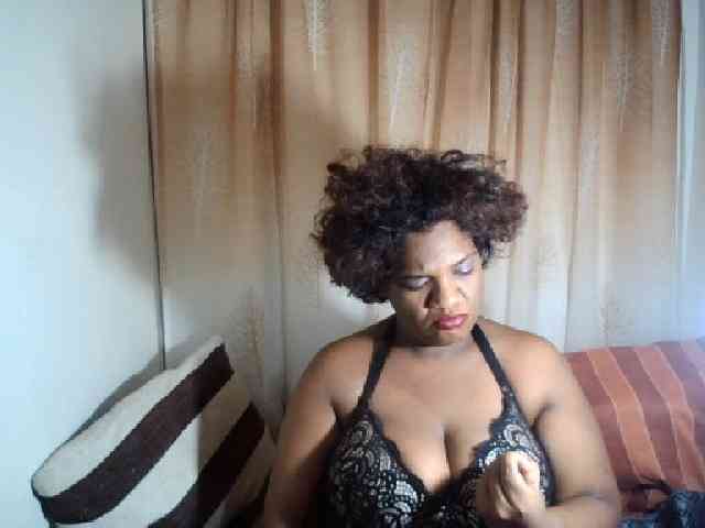 IndianSexyAss00 webcam