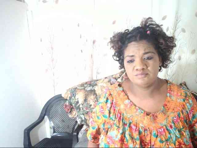 IndianSexyAss00 webcam