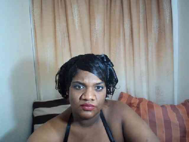 IndianSexyAss00 webcam