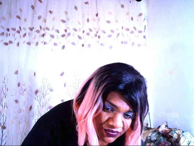 IndianSexyAss00 webcam