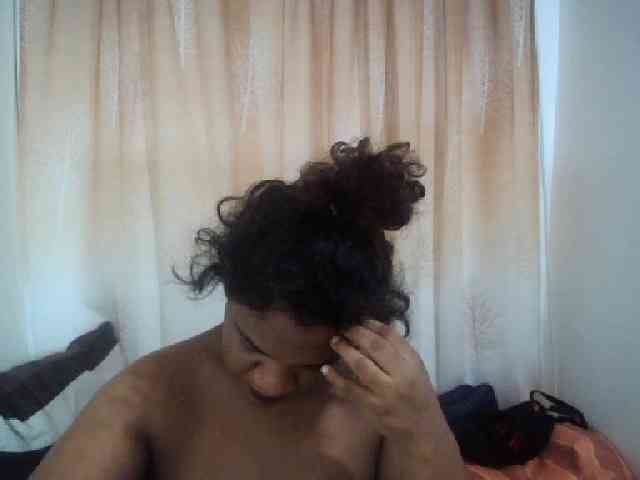 IndianSexyAss00 webcam