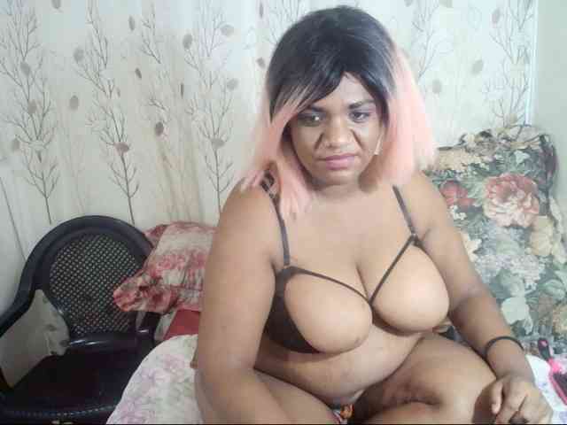 IndianSexyAss00 webcam