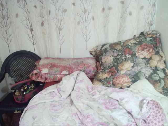 IndianSexyAss00 webcam