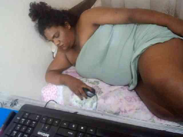 IndianSexyAss00 webcam