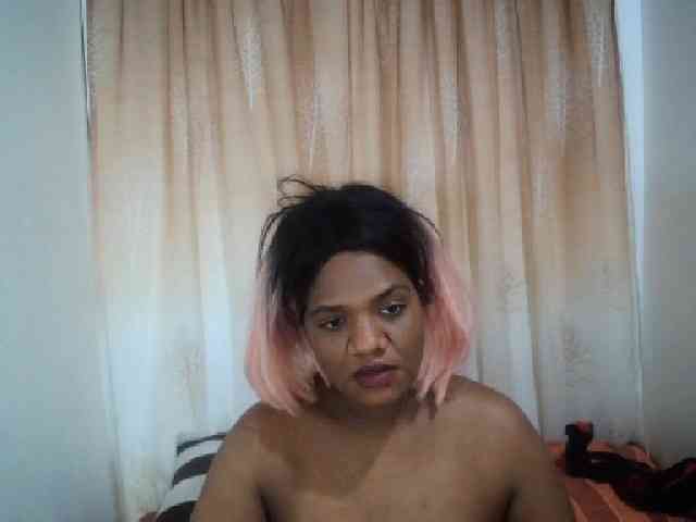 IndianSexyAss00 webcam