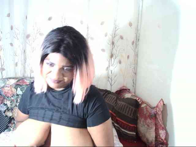 IndianSexyAss00 webcam