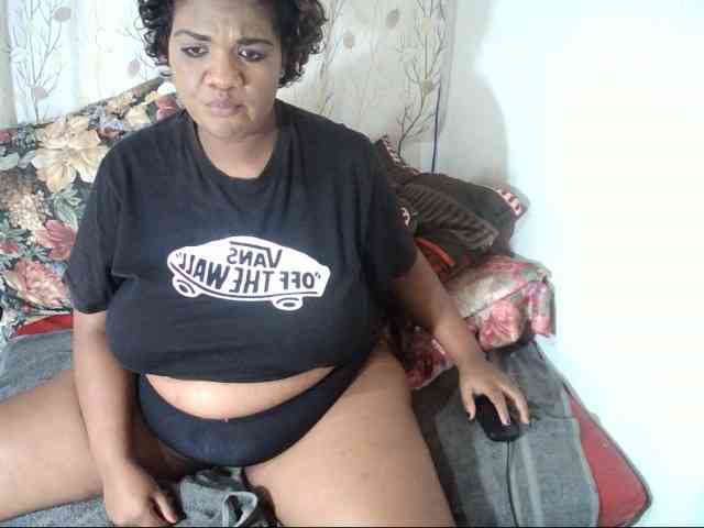 IndianSexyAss00 webcam