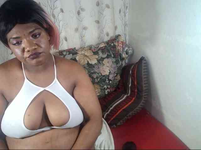 IndianSexyAss00 webcam