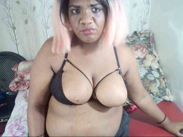 IndianSexyAss00 webcam