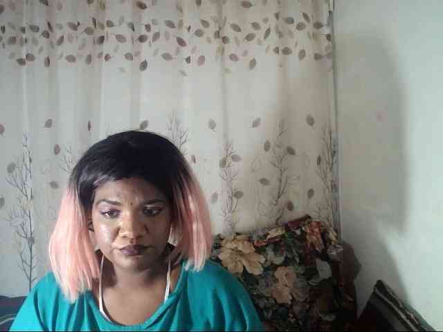 IndianSexyAss00 webcam