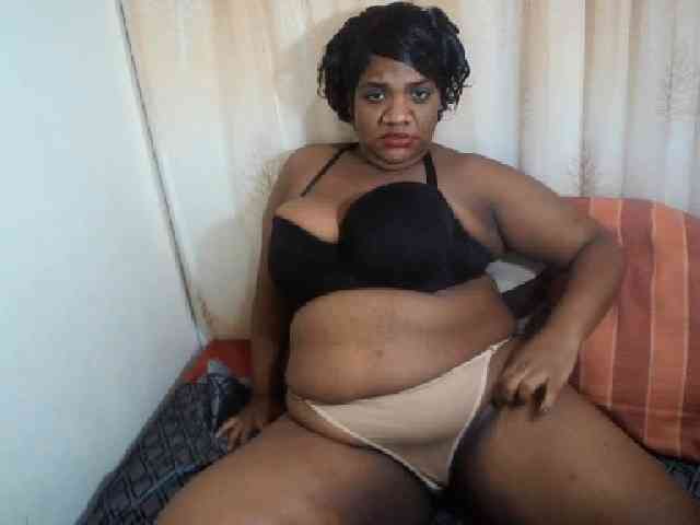 IndianSexyAss00 webcam