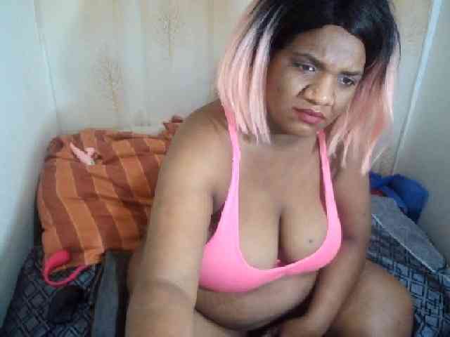 IndianSexyAss00 webcam