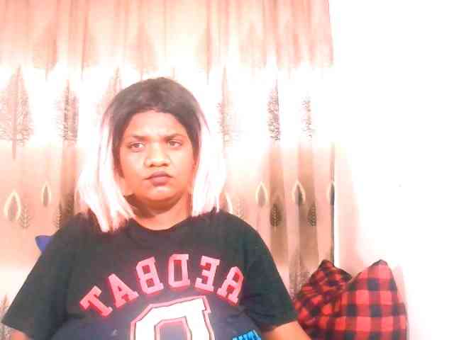 IndianSexyAss00 webcam