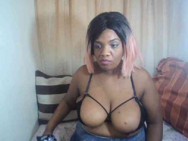 IndianSexyAss00 webcam