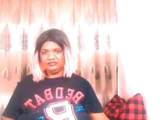 IndianSexyAss00 webcam