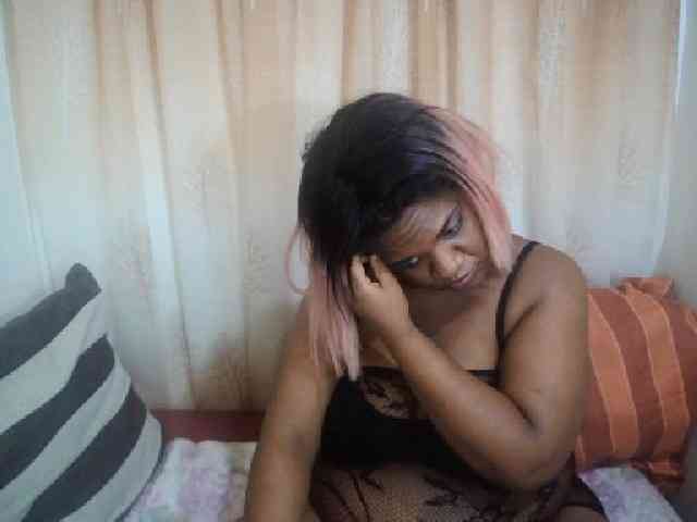 IndianSexyAss00 webcam