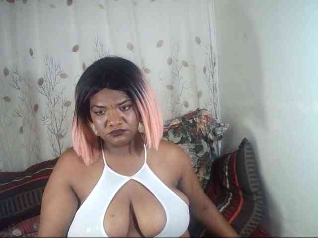 IndianSexyAss00 webcam