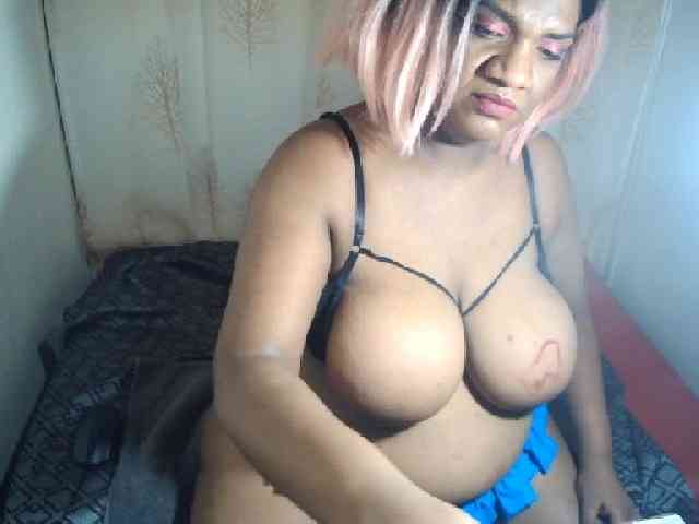 IndianSexyAss00 webcam