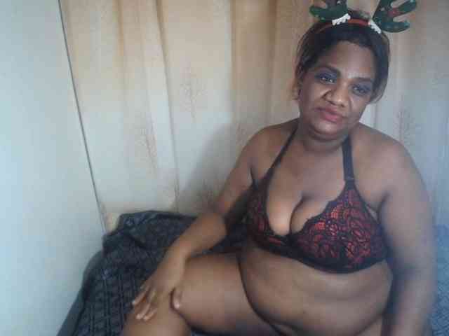 IndianSexyAss00 webcam