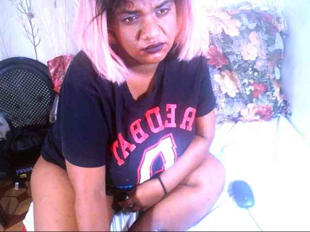 IndianSexyAss00 webcam