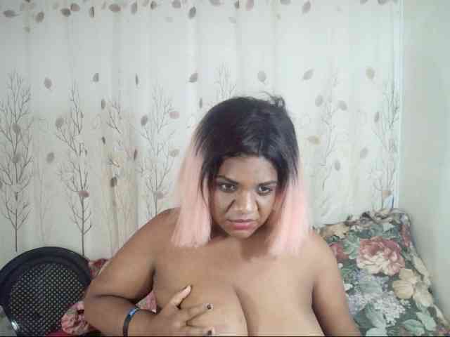 IndianSexyAss00 webcam