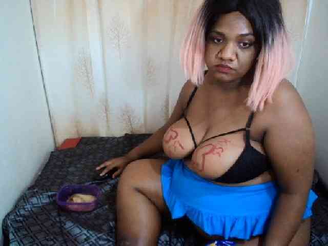 IndianSexyAss00 webcam