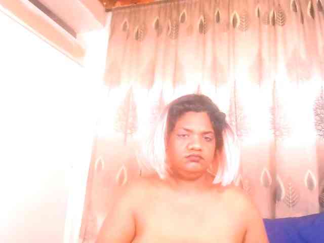 IndianSexyAss00 webcam