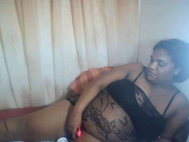 IndianSexyAss00 webcam