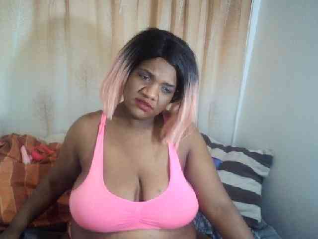 IndianSexyAss00 webcam